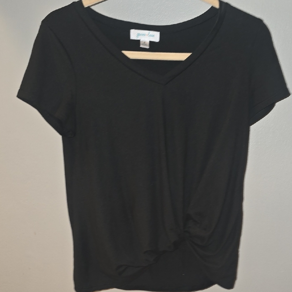 Grace & Lace Twisted Hem Short Sleeve Top
